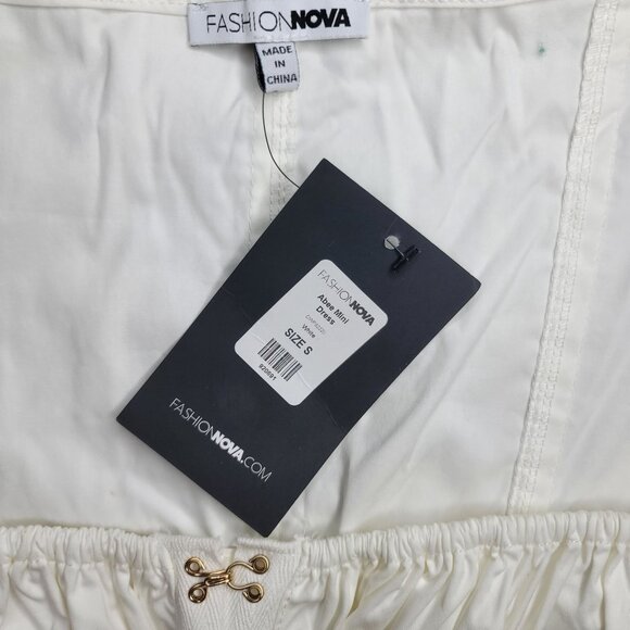 Fashion Nova NWT White Corset Dress With Gold Hook & Eye Detail Size S - Picture 5 of 9